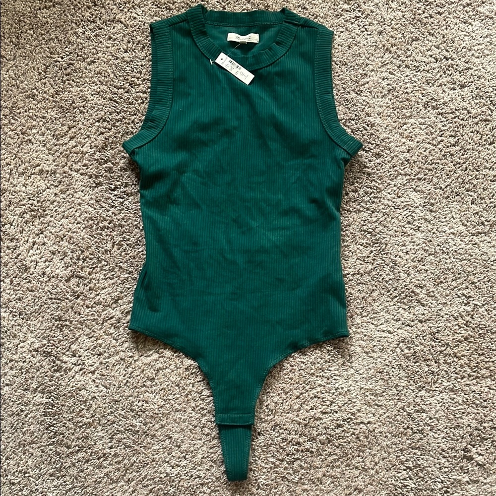 Madewell Green V-Neck Bodysuit One Piece
050